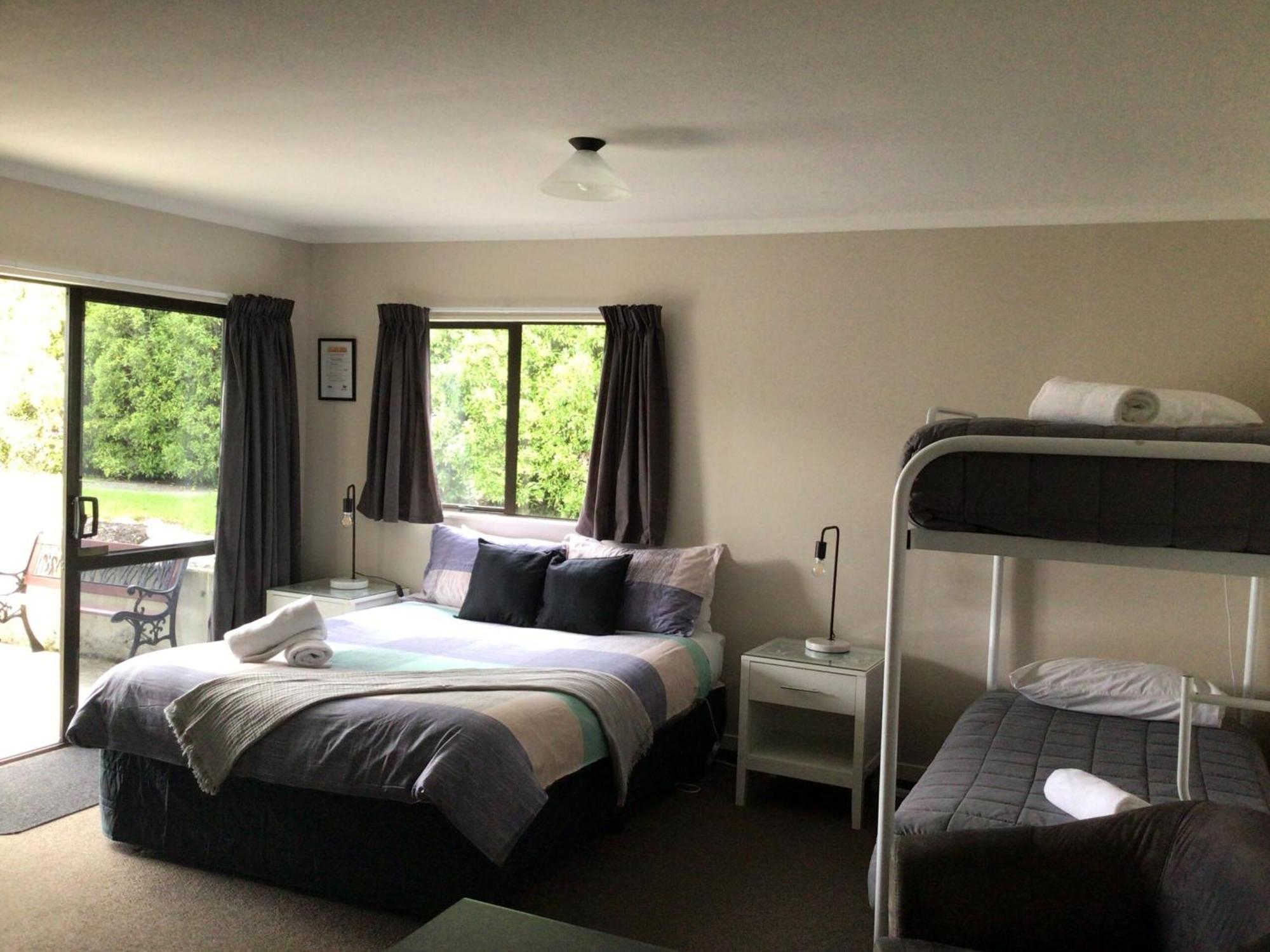Fiordland Great Views Holiday Park Te Anau Zewnętrze zdjęcie